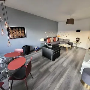  Appartamento Tichnich - 2 Bedrooms - 1 Min Away From Train Station